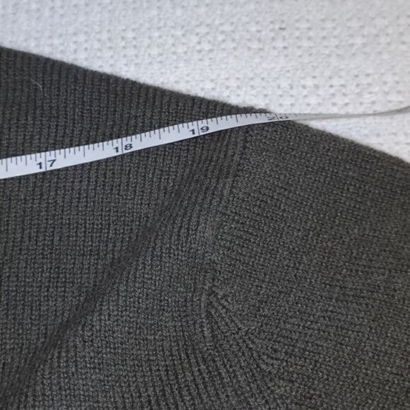 Hawick Scotland Pure Lambswool Sz. XL‎ Deep Army Green Vneck Sweater - Picture 7 of 9